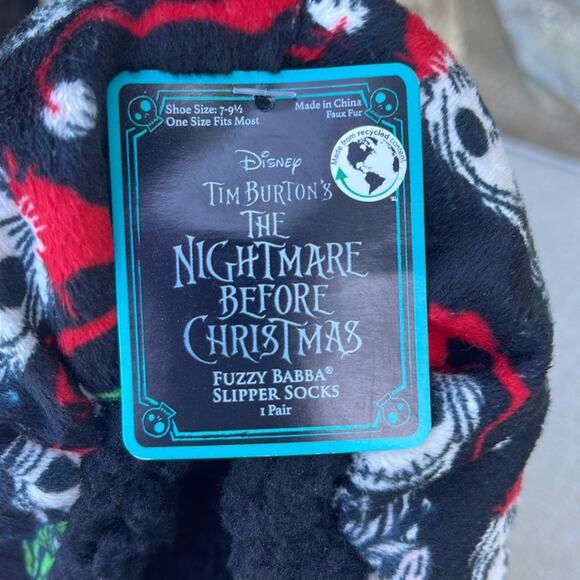 Disney Nightmare Before Christmas fuzzy slipper socks (shoe size 7-9.5) NEW - Picture 3 of 4